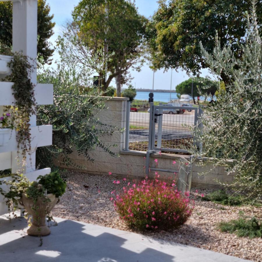 Apartman Magnolija Umag Buitenkant foto